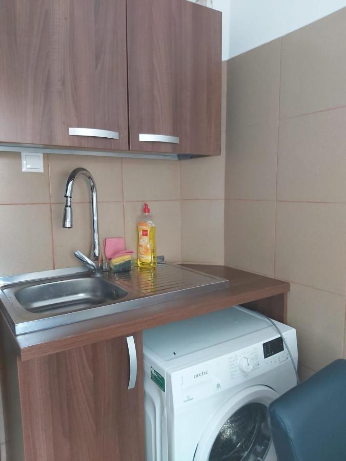Apartment Mega Mall Monza National Arena Bukarest Exterior foto